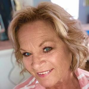 Meet your Posher, Pamela